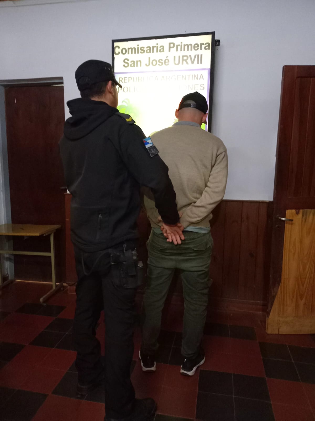 Un adolescente murió tras ser embestido por un auto en San José: detuvieron al conductor que huyó del lugar 2